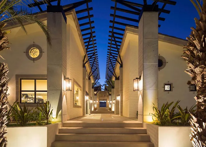 Luxury Copala 3 Bedroom Pool Grill & Privileges Holiday home